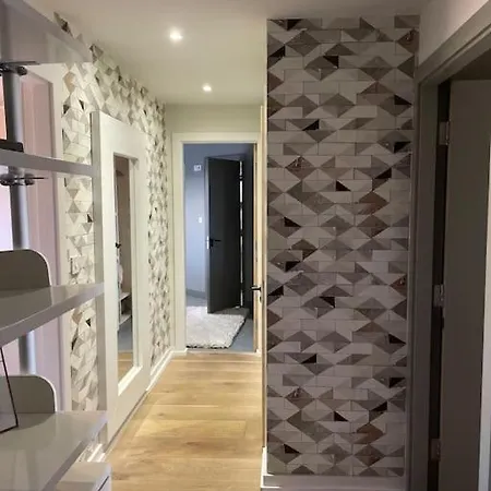 3 Bedroom Penthouse Apartment Manchester Exterior photo
