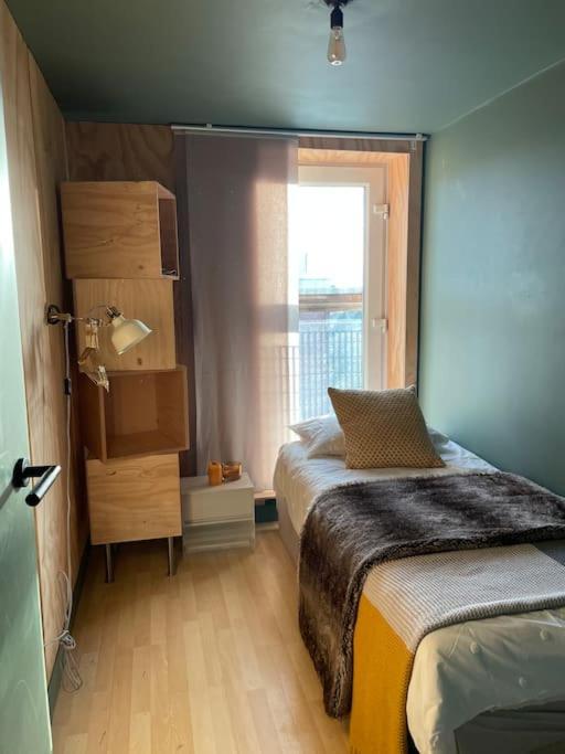 Apartment 3 Bedroom Penthouse *